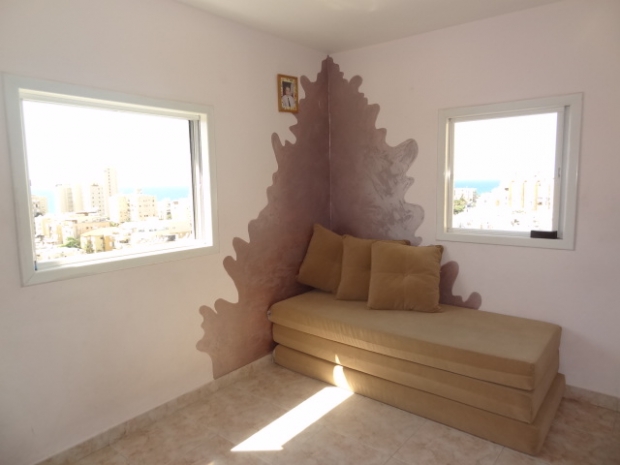 3 חד' עם נוף לים בבת ים.