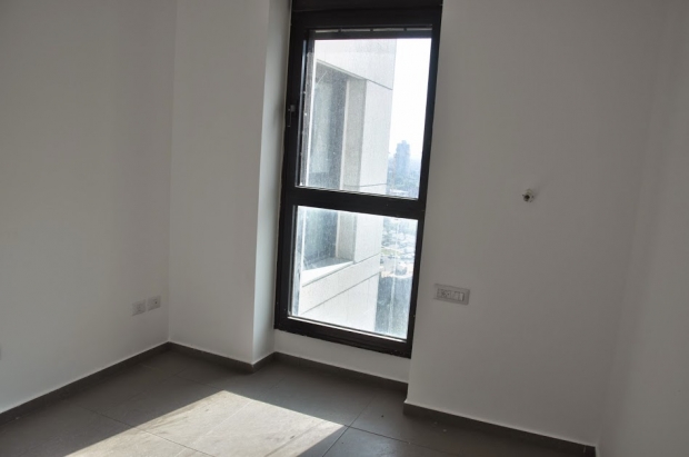 Новая 5 ком. квартира в самом высоком жилом здании в Израиле.