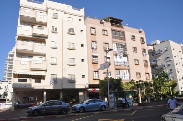 4 ком. квартира в новом доме у моря.